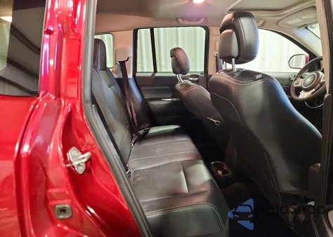 2016 Jeep Compass Latitude из США, поврежденный, VIN 1C4NJDEBXGD737021